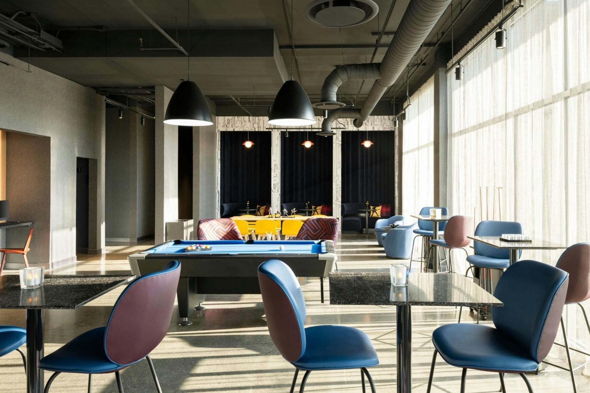 Aloft Waukee Hotel Bagian luar foto
