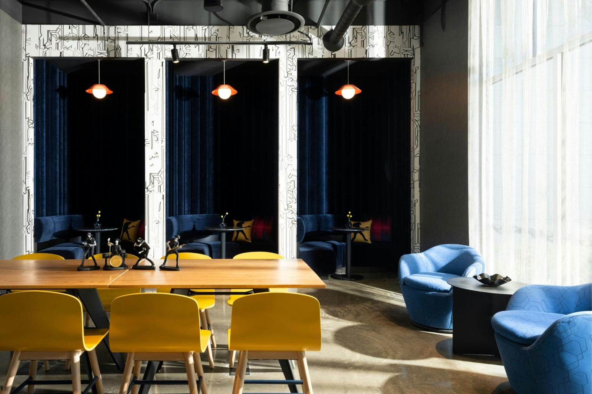 Aloft Waukee Hotel Bagian luar foto